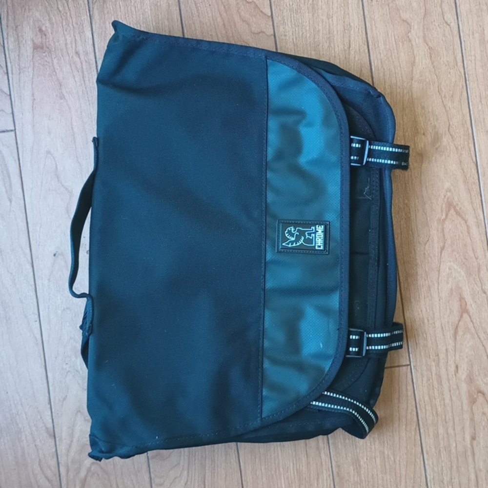 Chrome Industries Buran Messenger Bag
